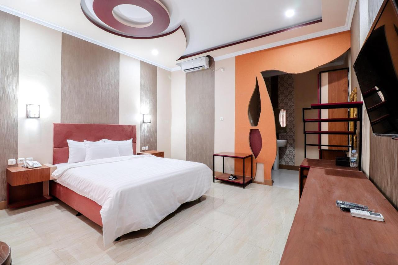 Sartini Inn Jogja Jogjakarta Buitenkant foto